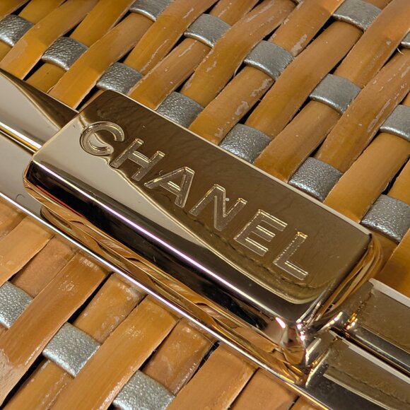 Chanel Rare Box Bag in Woven Rattan and Champaign Gold Leather - Picture 7 of 16